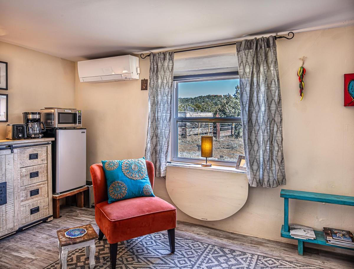 Pet Friendly Pinon Heaven Bed & Breakfast Canada de los Alamos Exterior foto