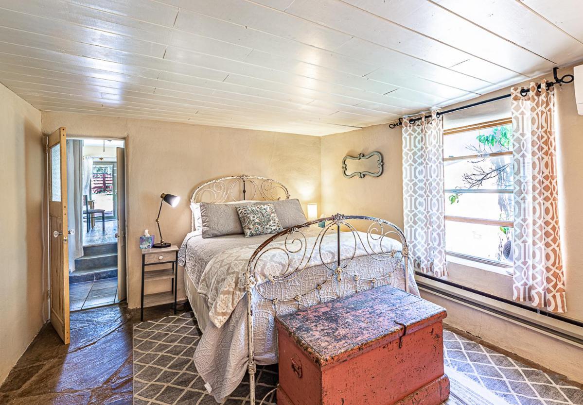 Pet Friendly Pinon Heaven Bed & Breakfast Canada de los Alamos Exterior foto